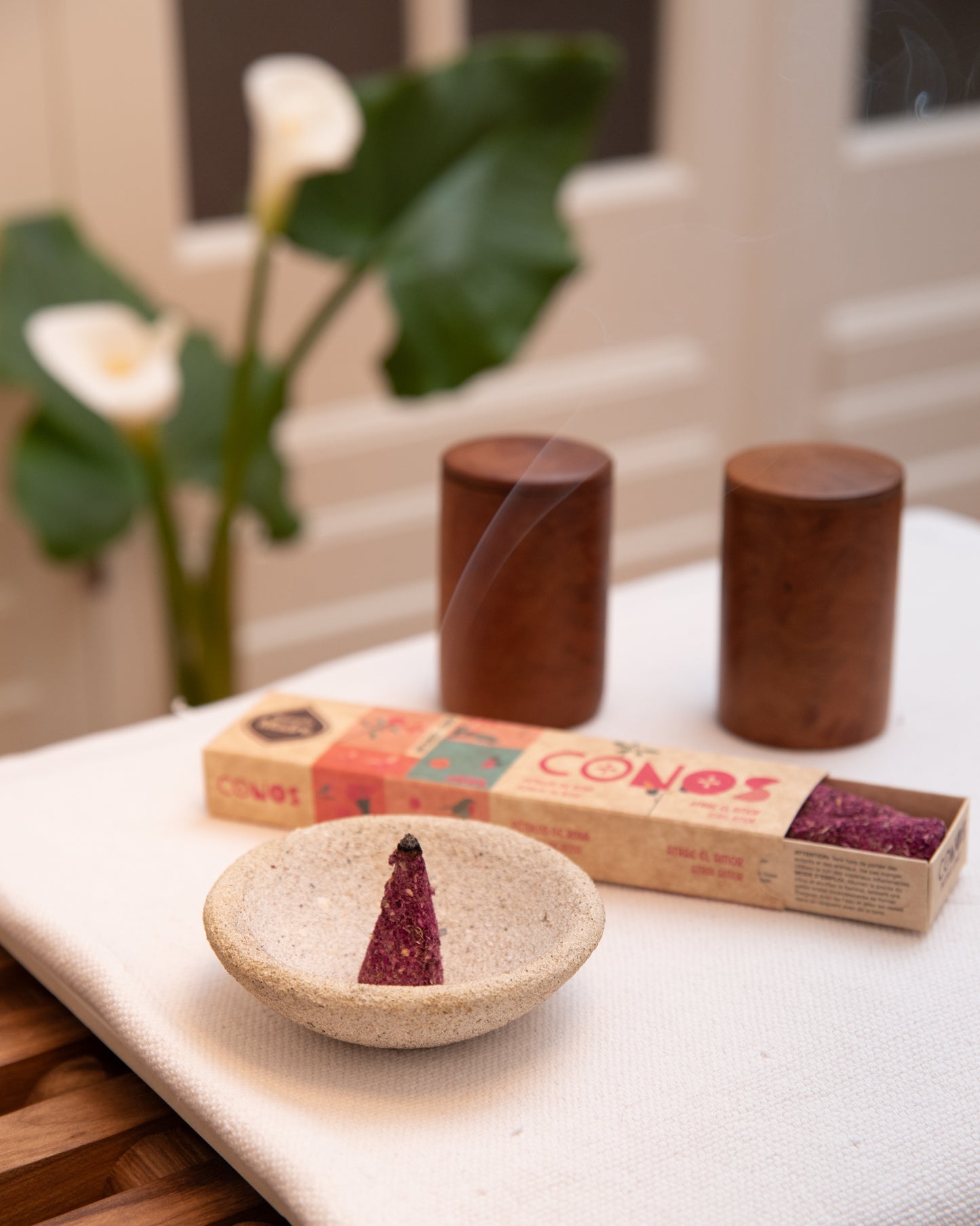 Sahumerio en Conos Pétalos de Rosa